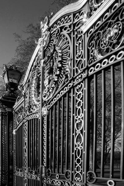 Ornate Royal Gate Londres Inglaterra — Foto de Stock