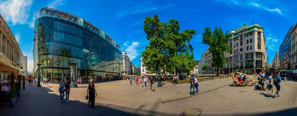 Londres Reino Unido Circa Setembro 2016 Pessoas Andando Longo Rua — Fotografia de Stock