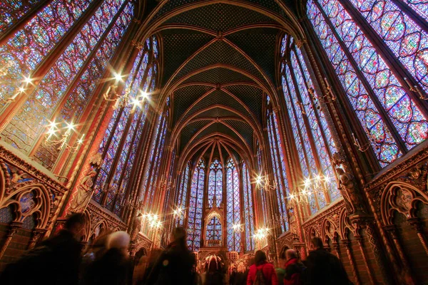 Paris Francja Maj 2016 Wnętrze Słynnej Kaplicy Świętej Sainte Chapelle — Zdjęcie stockowe