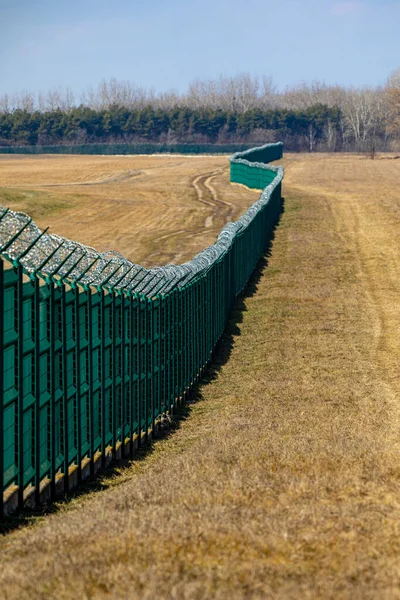 Valla Con Alambre Púas Parte Superior Utilizada Para Protección Bordes — Foto de Stock