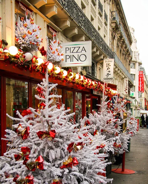 París Francia Diciembre 2005 Cafés Típicos Parisinos Decorados Para Navidad — Foto de Stock