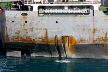 İskenderiye, Mısır - 18 Mayıs 2009: İskenderiye Limanı Mısır 'ın ikinci en önemli şehri ve ana limanı olarak kabul edilir