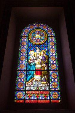 Valletta Malta - 20 Mayıs 2009: Mdina 'daki Rabat Meydanı' nın arka planında yer alan St. Paul Katedrali 'nin içi (Sessizlik Şehri). Valletta her yıl 1,6 milyon turist bekliyor.