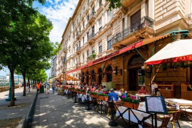 street view of city of barcelona, spain