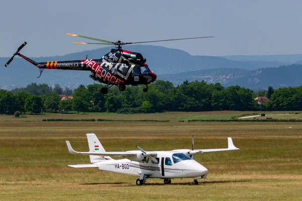 Helikopter Som Flyger Himlen — Stockfoto