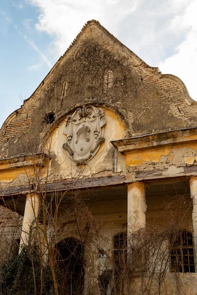 Velha Casa Abandonada Cidade — Fotografia de Stock