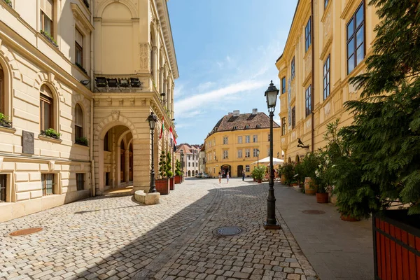 Sopron Magyarország Június 2018 Óváros Utcái Ahol Emberek Évszázados Épületek — Stock Fotó