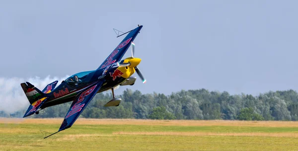 Flugzeug Fliegt Den Himmel — Stockfoto