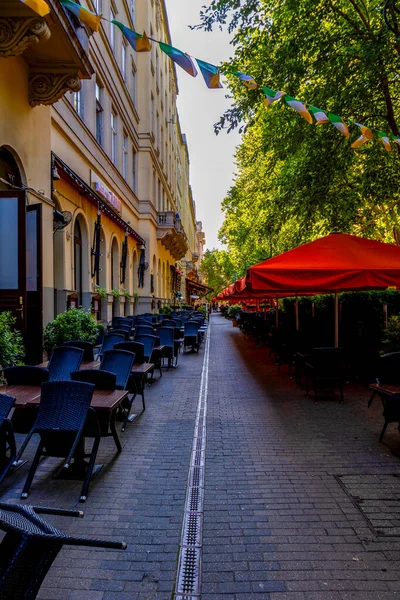 Budapest Magyarország 2018 Június Liszt Ferenc Tér Sok Szabadtéri Étteremmel — Stock Fotó