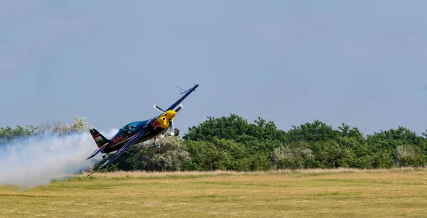 Wojskowy Helikopter Lecący Niebie — Zdjęcie stockowe