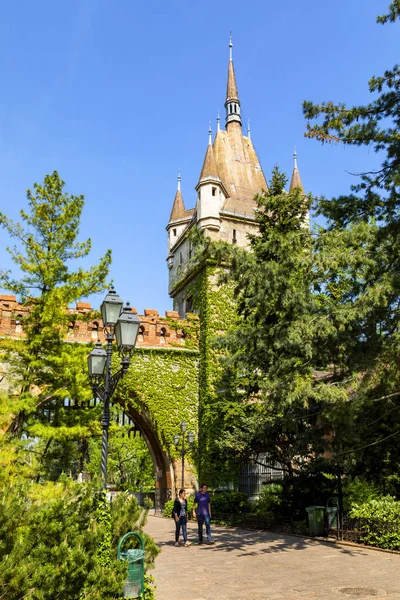 Budapeste Hungria Maio 2018 Capela Jak Castelo Vajdahunyad Budapeste Hungria — Fotografia de Stock