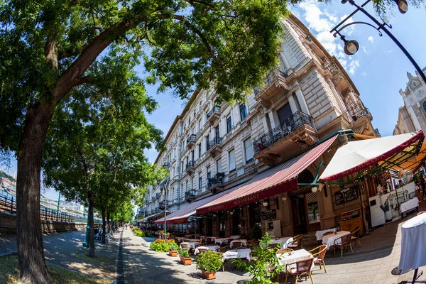Budapest Hungría Jun 2018 Plaza Liszt Ferenc Con Muchos Restaurantes — Foto de Stock