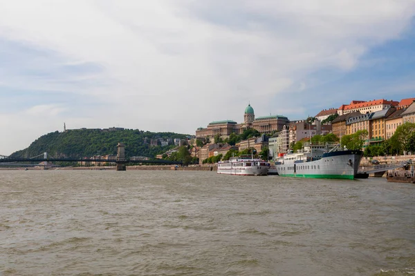 Budapest Ungern 2018 Utsikt Över Budapest Från Flodkryssning Som Seglar — Stockfoto