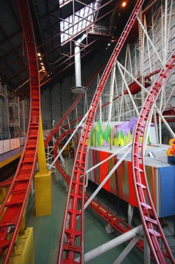 Şehrin modern binası