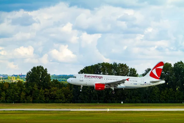 Budapest Ungern Sep 2019 Boeing Budapest Liszt Internationell Flygplats — Stockfoto