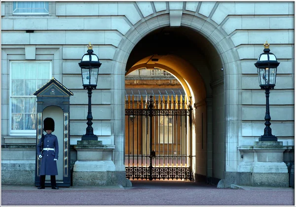 Londres Royaume Uni Décembre 2005 Garde Royale Britannique Palais Buckingham — Photo