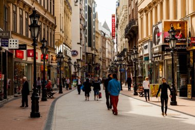 Budapeşte şehrinin sokak manzarası ve mimarisi 