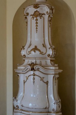 Benzersiz beyaz renkli şömine