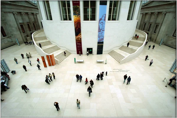 2005年12月15日 英国伦敦大英博物馆 大英博物馆收藏了800多万件文物 展出了8万多件 — 图库照片