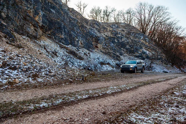 Auto Auf Der Straße Schnee — Stockfoto