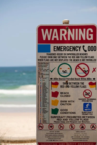Θερμαινόμενη Πινακίδα Στην Παραλία — Φωτογραφία Αρχείου