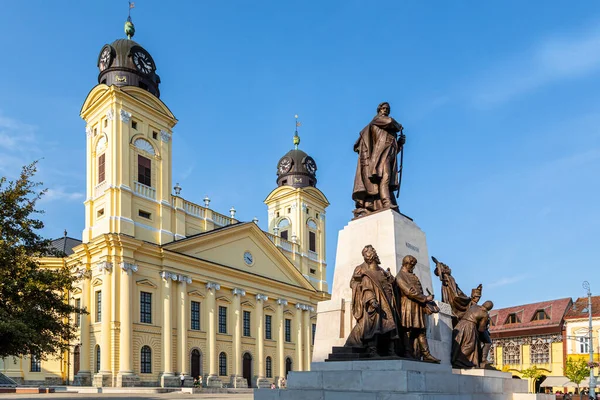 Debrecen Hungary September 2020 Grootste Protestantse Kerk Hongarije Met Standbeeld Stockfoto