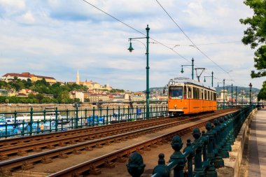 Şehirdeki tren istasyonu.
