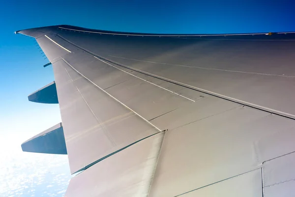 Asa Avião Céu Azul Nuvens — Fotografia de Stock