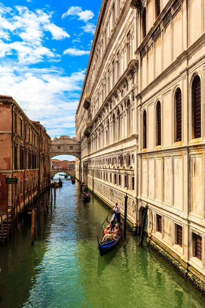 Venice Május Kilátás Grand Canal Velencében Olaszországban Középkori Házak Grand — Stock Fotó