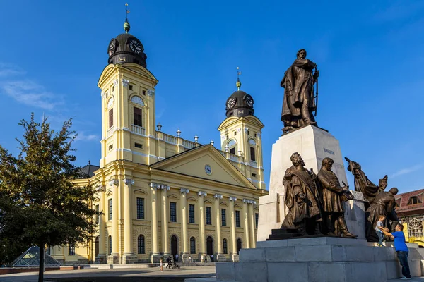 Debrecen Hungary September 2020 Grootste Protestantse Kerk Hongarije Met Standbeeld Stockfoto