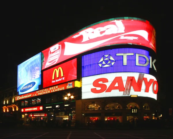 Piccadilly Circus — Zdjęcie stockowe