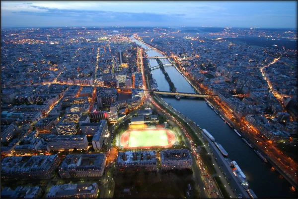 Vista noturna para Paris — Fotografia de Stock