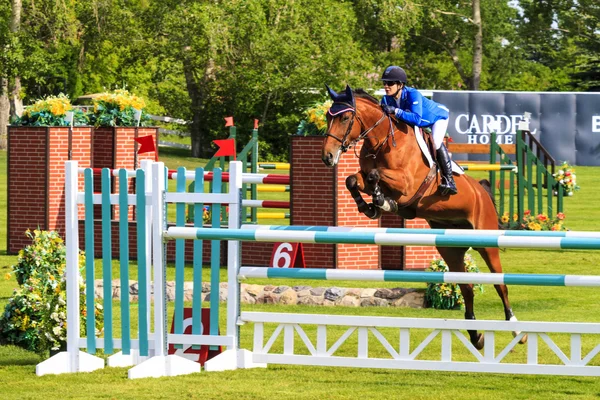 Spruce Meadows International hors jumping competition, — Stock Photo, Image