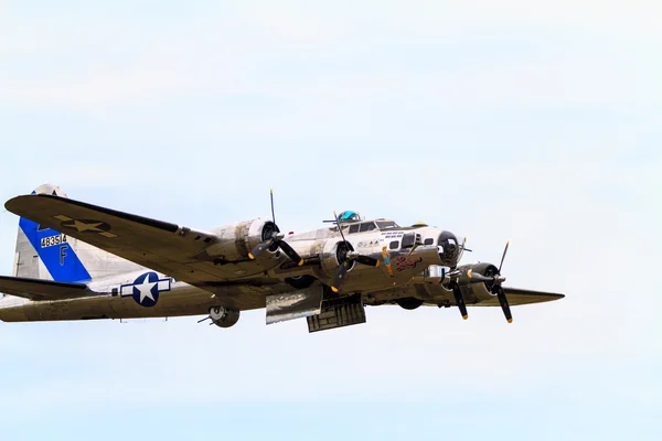 B-17 bombardıman uçağı — Stok fotoğraf