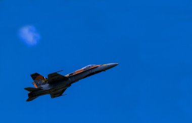F-18 savaşçı