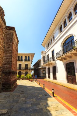 Old City Panama boyunca yürümek.