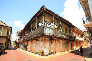 Old City Panama boyunca yürümek.