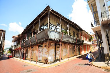 Old City Panama boyunca yürümek.