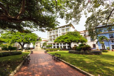 Old City Panama boyunca yürümek.