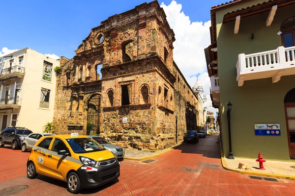 Це прогулянка в Панамі Старе місто. — стокове фото