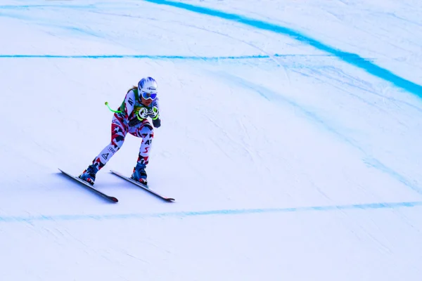 Alpine Ski World Cup Super Ladie de race. — Stockfoto