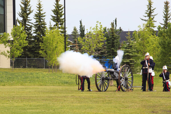 Экспонаты за пределами военных музеев
