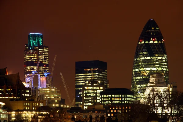 Escena nocturna del Londres moderno —  Fotos de Stock