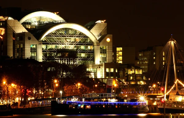 现代伦敦的夜景 — 图库照片