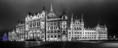 Budapeşte Parlamento Binası gece