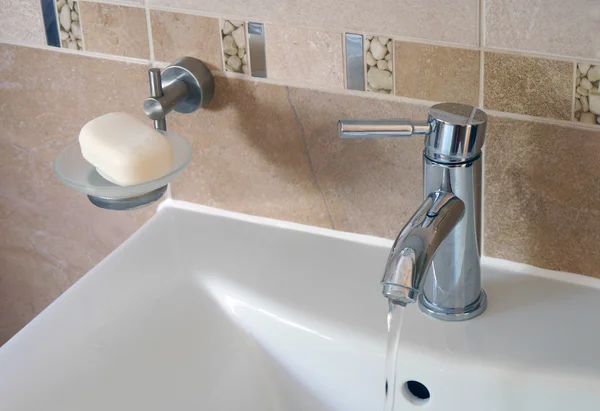 Bathroom sink — Stock Photo, Image