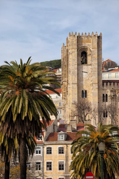 Torre da Catedral de Lisboa em Portugal — Fotografia de Stock