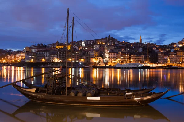 Ciudad de Oporto de noche en Portugal — Foto de Stock