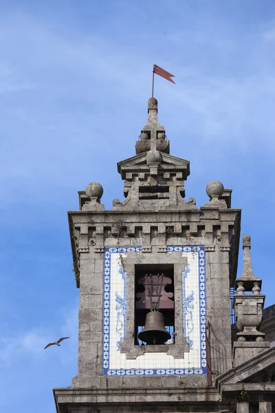 Колокольня Святого Ильдефонсо в Порту — стоковое фото