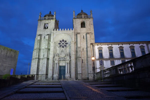 Porto Cathedral nattetid i Portugal — Stockfoto